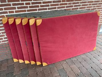 Turnmatten gymmat turnmat gymmatten sportmat rood leren hoek