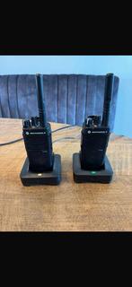 Motorola DP 2400e Portofoons met Laders, Telecommunicatie, Gebruikt, 5 tot 15 km, Ophalen of Verzenden, Portofoon of Walkie-talkie