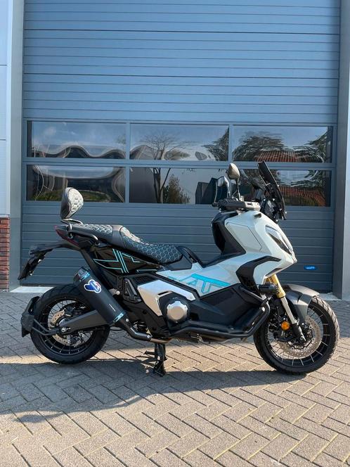 Honda X-ADV 2024 750CC Tiffany Blue edition, Motoren, Motoren | Honda, Particulier, Scooter, meer dan 35 kW, 2 cilinders, Ophalen