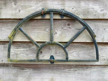 Gietijzeren Stalraam 68x38cm - Antiek Woonaccessoire beschad beschikbaar voor biedingen