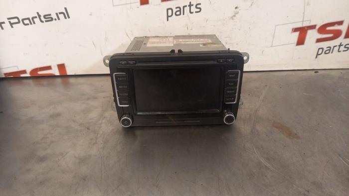 Navigatie Systeem van een Volkswagen Passat, Auto-onderdelen, Elektronica en Kabels, Volkswagen, Gebruikt, 3 maanden garantie