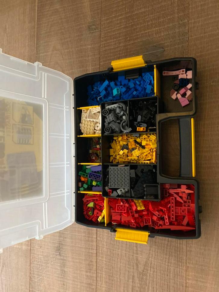 LEGO Stenen Gesorteerd + Opbergdoos - Zo Goed Als Nieuw, Kinderen en Baby's, Speelgoed | Duplo en Lego, Zo goed als nieuw, Lego
