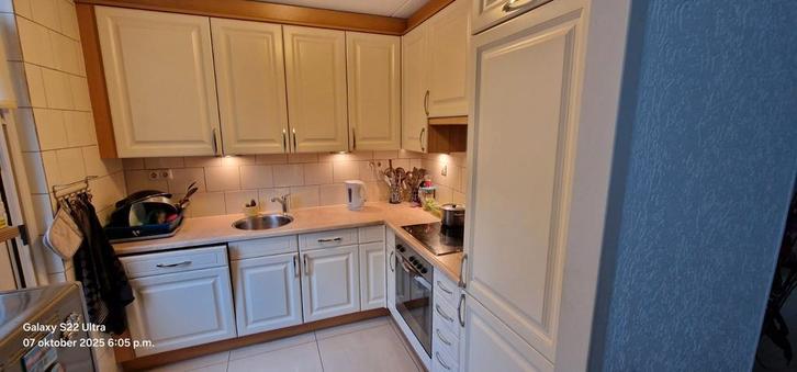 keuken is gebruikt,maar kan nog wel paar jaartjes mee., Huis en Inrichting, Keuken | Complete keukens, Gebruikt, Hoekkeuken, Crème