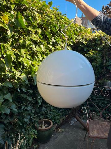 Grote moderne hanglamp beschikbaar voor biedingen