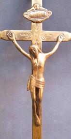 17-18 de eeuw Koperen Limburgs Staand Kruis Volkskunst, Antiek en Kunst, Ophalen of Verzenden, Koper