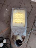 Straatlantaarn, terreinverlichting, Ophalen, Zo goed als nieuw, Aluminium