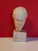 buste op sokkel griekse godin Hygieia greek godess statuette, Ophalen of Verzenden