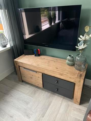Mangohouten TV meubel beschikbaar voor biedingen