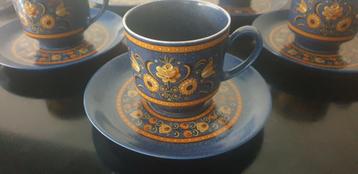 Vintage donkerblauwe kop en schotel  beschikbaar voor biedingen