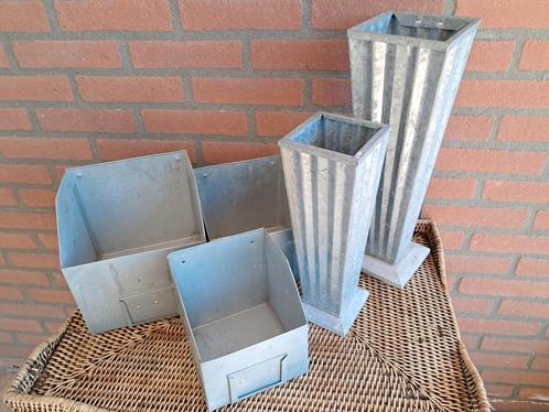 Verschillende leuke zinken bloempotten., Tuin en Terras, Bloembakken en Plantenbakken, Zo goed als nieuw, Metaal, Binnen, Balkon