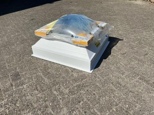 Lichtkoepel 60x60 met verhoogde opstand | TEAB, Doe-het-zelf en Verbouw, Glas en Ramen, Zo goed als nieuw, Dakraam, Minder dan 80 cm
