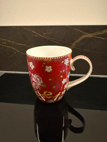 Mooie Pip Studio Mok rood met bloemen en strikje 10cm beschikbaar voor biedingen
