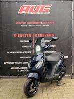 CUSTOM Piaggio ZIP e5 2022 BROM NIEUWSTAAT GRATIS BEZORGD, Maximaal 45 km/u, Zip, Ophalen of Verzenden, Zo goed als nieuw