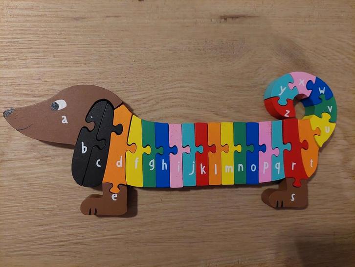 Houten Teckel Puzzel met Letters, Kinderen en Baby's, Speelgoed | Kinderpuzzels, Zo goed als nieuw, 2 tot 4 jaar, Meer dan 50 stukjes
