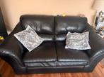 Zwarte leren 2-zitsbank, Huis en Inrichting, Banken | Bankstellen, Ophalen, Gebruikt, Tweepersoons, Leer