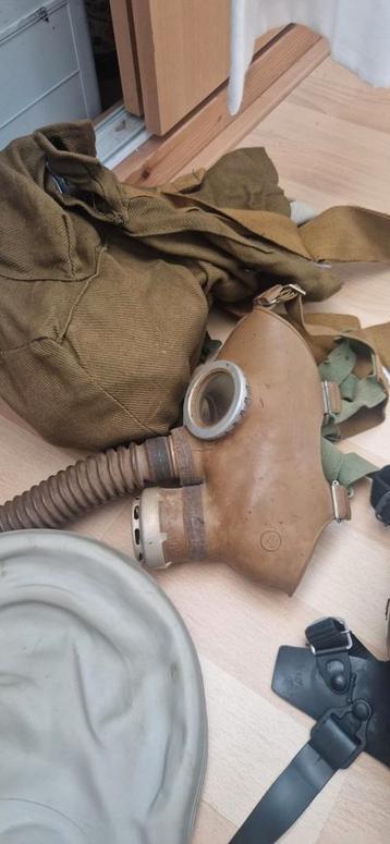 Gasmaskers - 4 stuks - Verzamelaarsobject beschikbaar voor biedingen