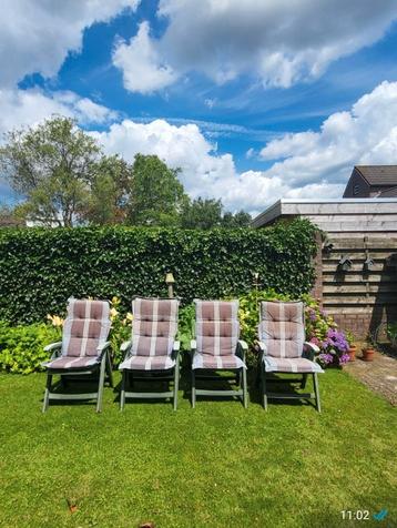 4 tuinstoelen met kussens - ophalen voor €10 beschikbaar voor biedingen