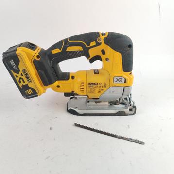 DeWalt DCS334 Decoupeerzaag body + 18v 5.0Ah accu || €129.99 beschikbaar voor biedingen