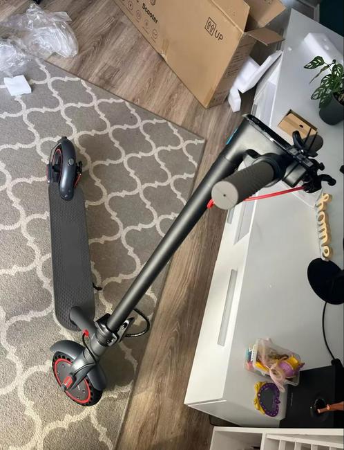 Elektrische step, Fietsen en Brommers, Steps, Zo goed als nieuw, Elektrische step (E-scooter), Ophalen of Verzenden