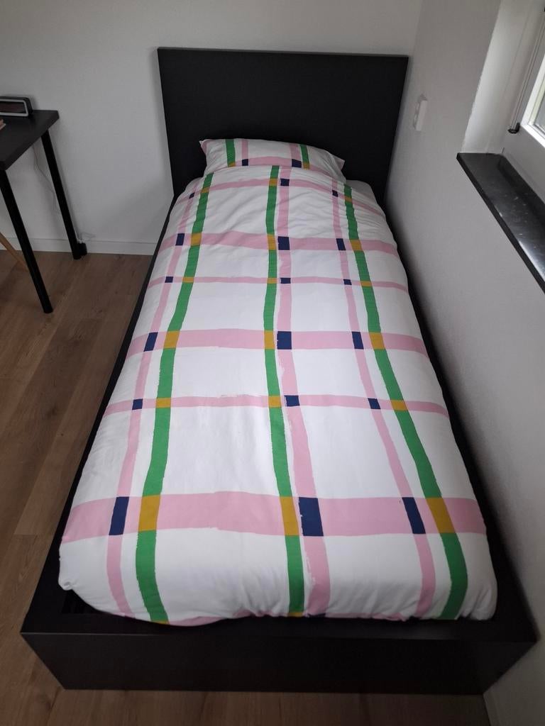 IKEA Malm bed 90x200 - Zwart eenpersoonsbed, Huis en Inrichting, Slaapkamer | Bedden, Gebruikt, 90 cm, Eenpersoons, Zwart