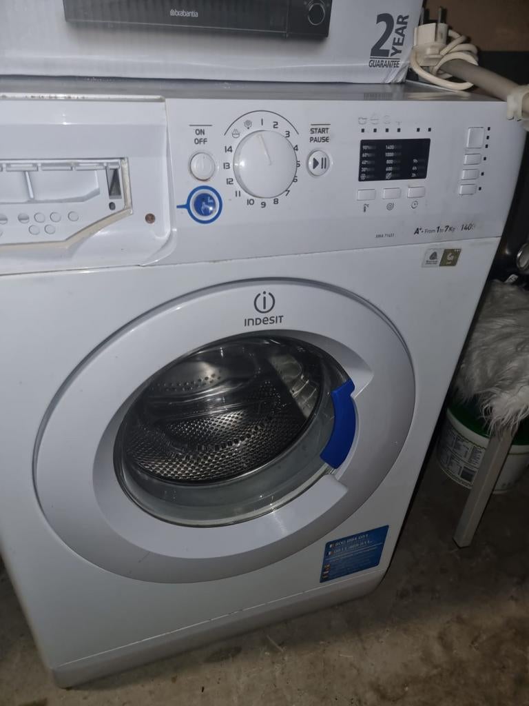 Wasmachine indesit, Witgoed en Apparatuur, Wasmachines, Ophalen, Zo goed als nieuw, 1200 tot 1600 toeren