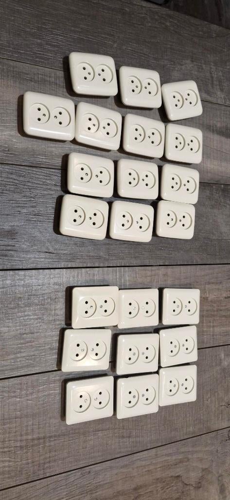 schakelmateriaal, Ophalen, Gebruikt, Stopcontact