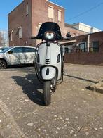 Vespa Sprint 2018 iGet  nardo grey, Ophalen, Vespa S, Zo goed als nieuw, Benzine