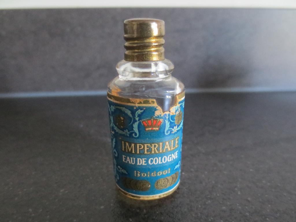 Boldoot: Miniatuur Flesje Eau de Cologne Imperiale 5 cm.hoog, Verzamelen, Ophalen of Verzenden, Gebruikt, Miniatuur