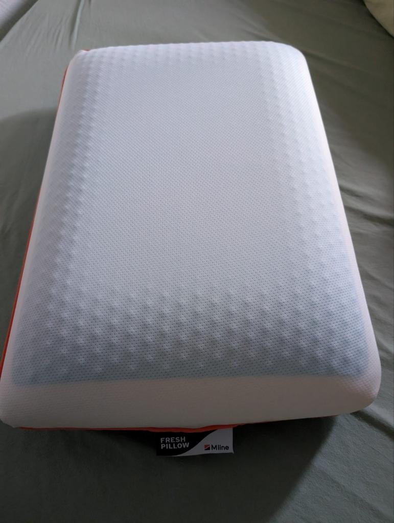 M line Fresh Pillow - Zo goed als nieuw, Ophalen of Verzenden, Zo goed als nieuw, Kussen