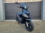 PIAGGIO ZIP 4T E5 BROM 2024 ZWART 4775 KM + OPTIES, Maximaal 45 km/u, Onbekend, Ophalen of Verzenden, Zo goed als nieuw
