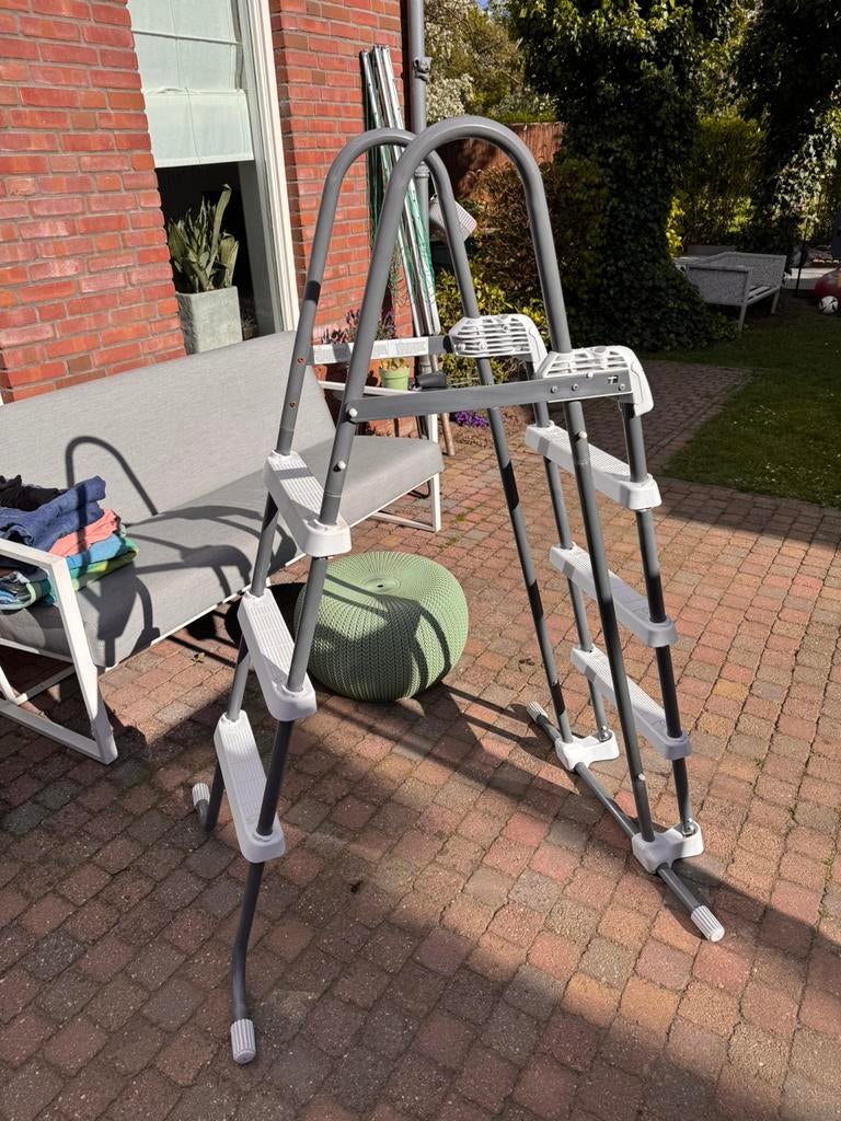 Trap zwembad Intex, Tuin en Terras, Zwembad-toebehoren, Ophalen, Gebruikt