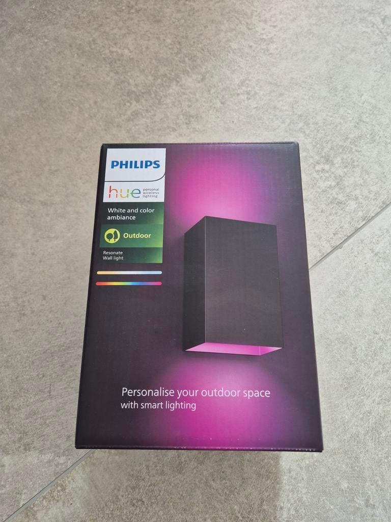 Nieuw in doos! Philips Hue Resonate buiten wandlamp, Minder dan 50 watt, Wandlamp, Ophalen of Verzenden, Netvoeding