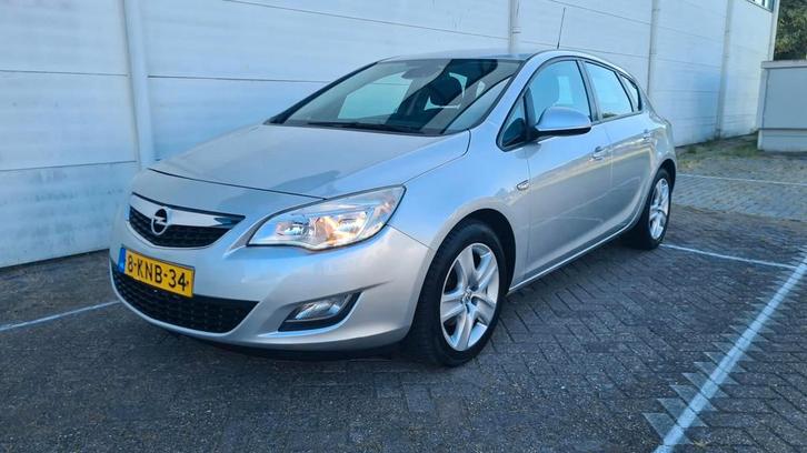Opel Astra 1.7 CDTi Cosmo, Auto's, Opel, Bedrijf, Te koop, Astra, ABS, Adaptive Cruise Control, Airbags, Airconditioning, Boordcomputer
