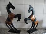 PAARD METAAL MET HOUT, 2 STUKS, PAARDEN DIE STEIGEREN, Ophalen of Verzenden, Zo goed als nieuw