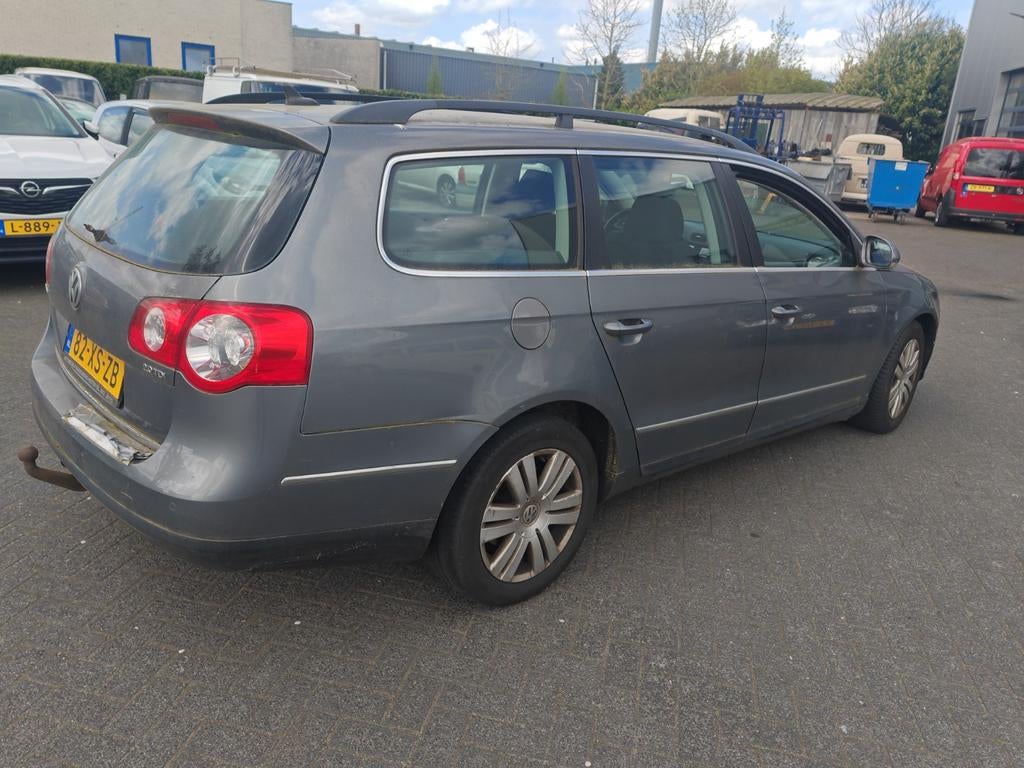 Volkswagen Passat 2.0 TDI 103KW Variant 2007 Grijs, Voorwielaandrijving, 1800 kg, 4 cilinders, Origineel Nederlands