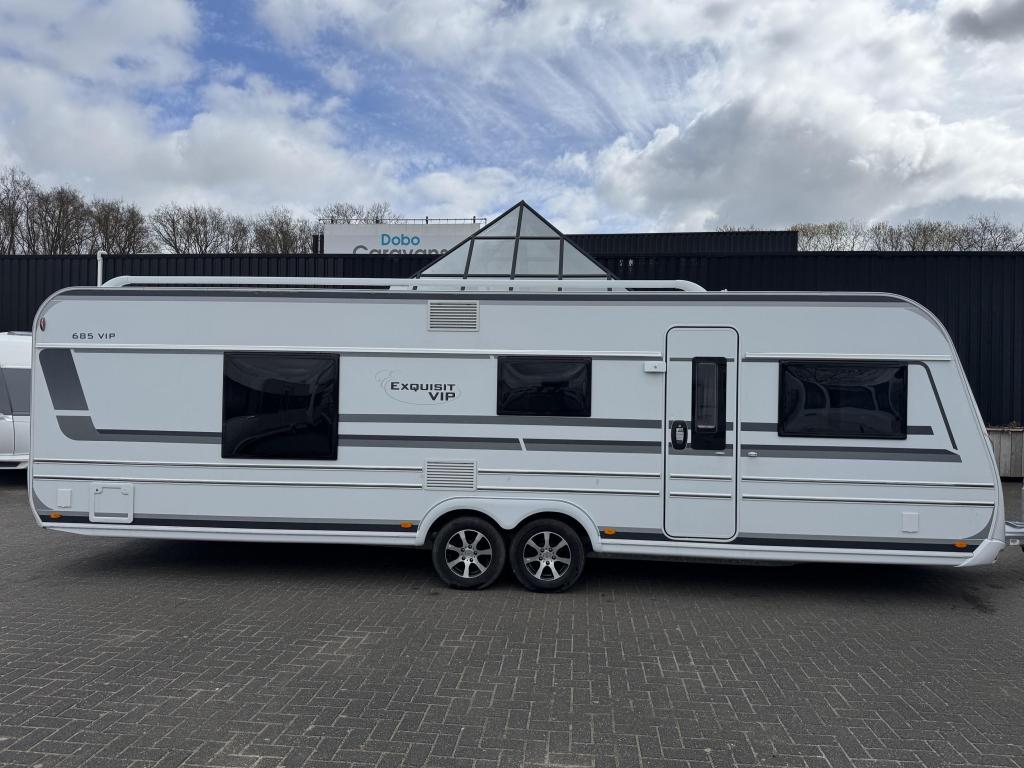 LMC Exquisit 685 VIP 2020, Schokbreker, Bedrijf, Treinzit, 6 tot 7 meter
