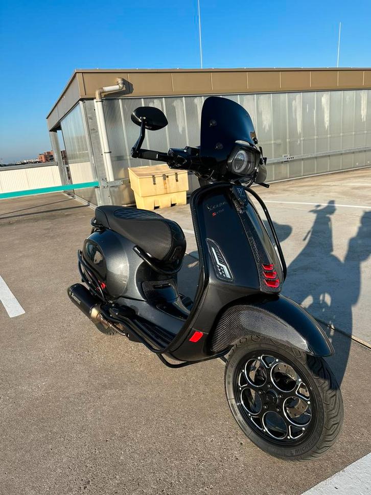 vespa sprint 2017 custom, Fietsen en Brommers, Scooters | Vespa, Zo goed als nieuw, Overige modellen, Maximaal 45 km/u, Benzine