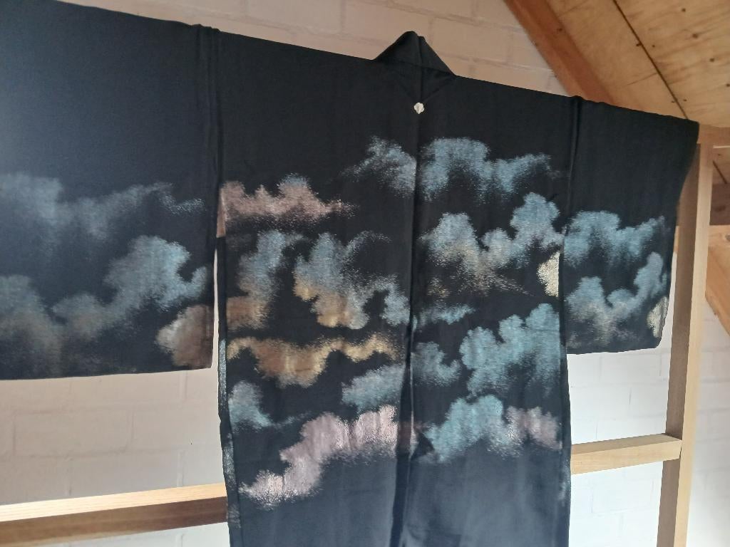 Traditionele Japanse Kimono haori black coloful cloud