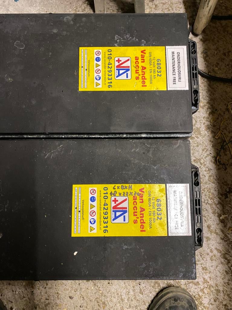 2 identieke accu’s, leefaccu, lichtaccu, Watersport en Boten, Accessoires en Onderhoud, Gebruikt, Motor en Techniek, Ophalen