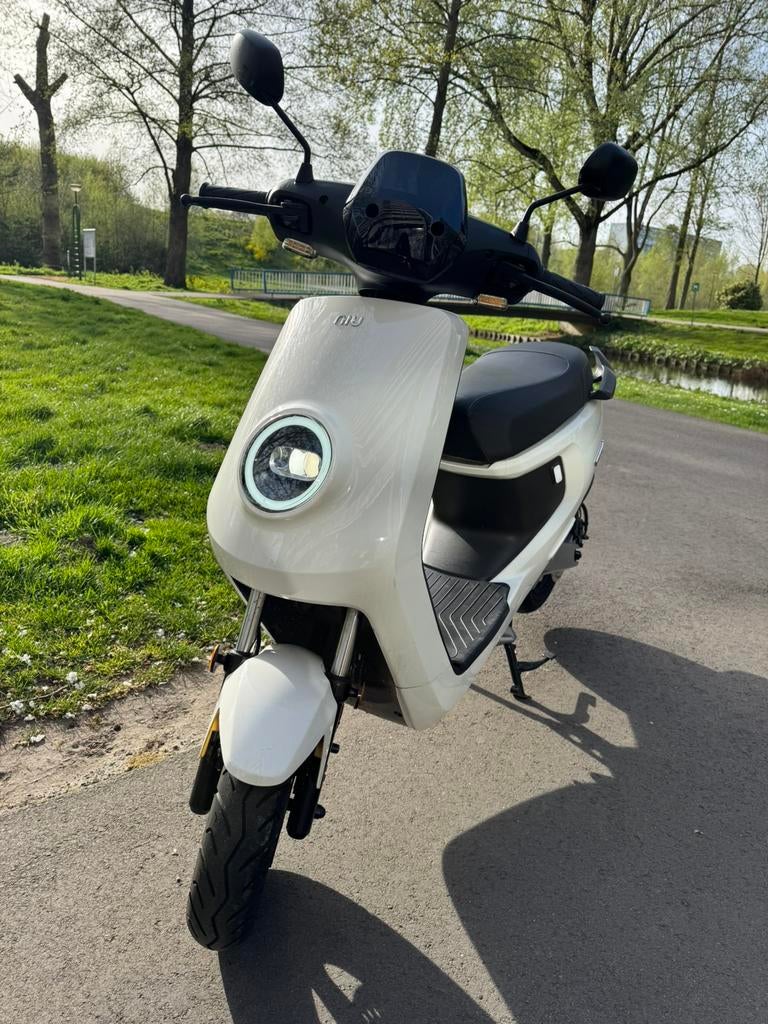 NIU M+ Sport 2019 - 699KM - 1e EIG+ EXTR ACCU + art.3 slot!, Ophalen, Zo goed als nieuw, Elektrisch