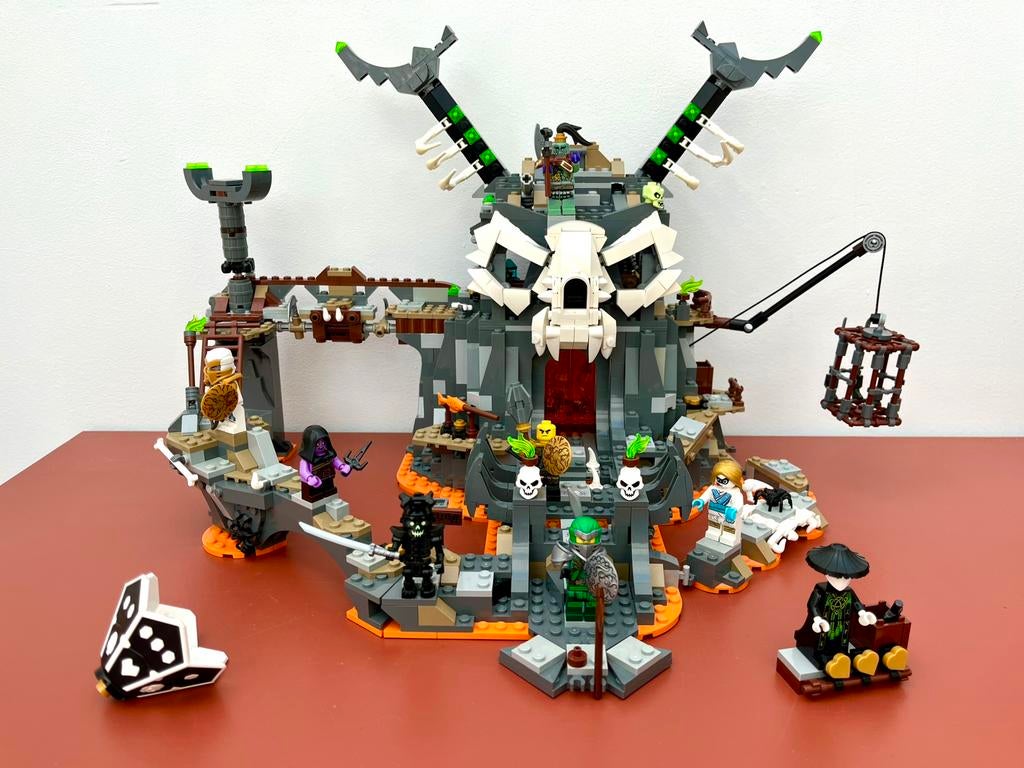 Lego Ninjago 71722, Skull Sorcerer's Kerkers, Kinderen en Baby's, Speelgoed | Duplo en Lego, Ophalen of Verzenden, Zo goed als nieuw