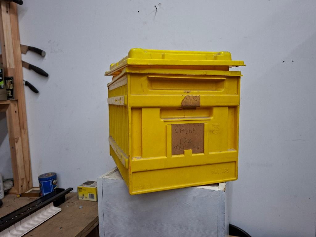vintage oude kunstof krat philips met deksel, Doe-het-zelf en Verbouw, Kratten en Dozen, 40 tot 60 cm, 50 tot 75 cm, Minder dan 35 cm