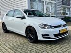 Volkswagen Golf 1.0 TSI 85KW 5D 2016 Wit, Voorwielaandrijving, Stof, Zwart, Parkeersensor