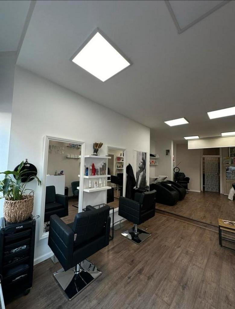 Kapsalon ter overname in Den Haag, Motoren, Accessoires | Overige, Ophalen of Verzenden