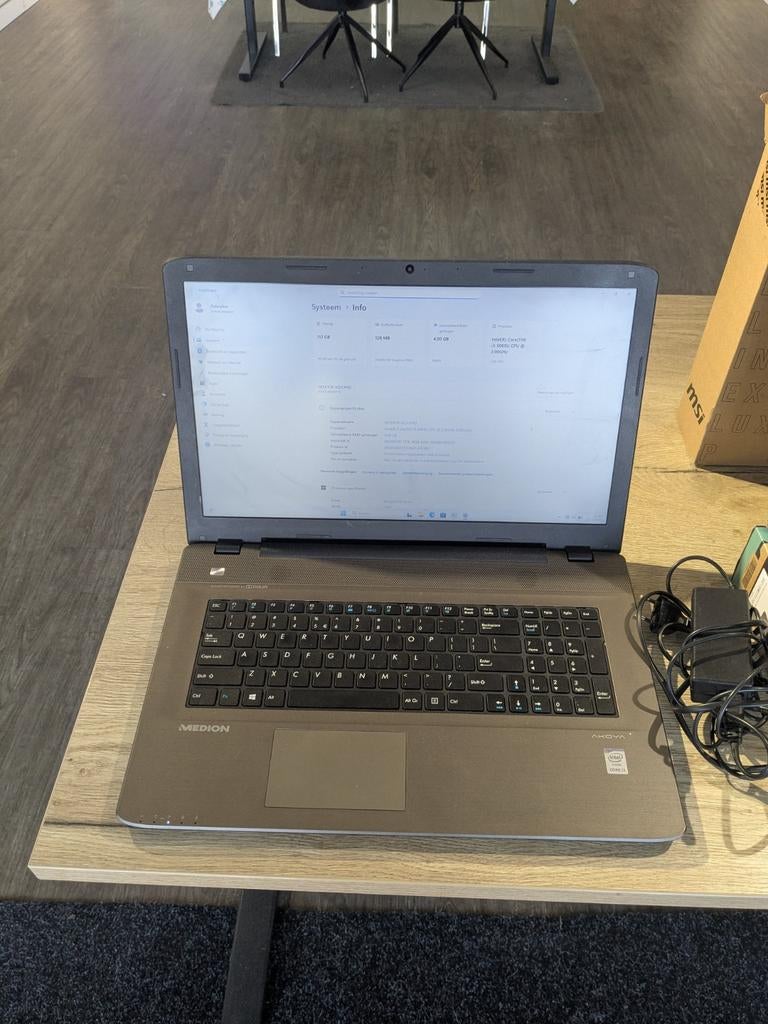 Medion laptop 17.8 inch, Windows 11 inclusief SSD, Ophalen of Verzenden, 17 inch of meer, 2 tot 3 Ghz, SSD
