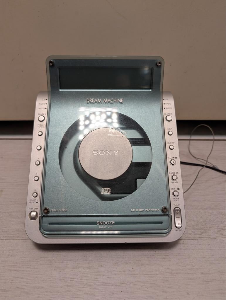 Sony Dream Machine icf 855l  wekker radio met cd speler, Ophalen of Verzenden