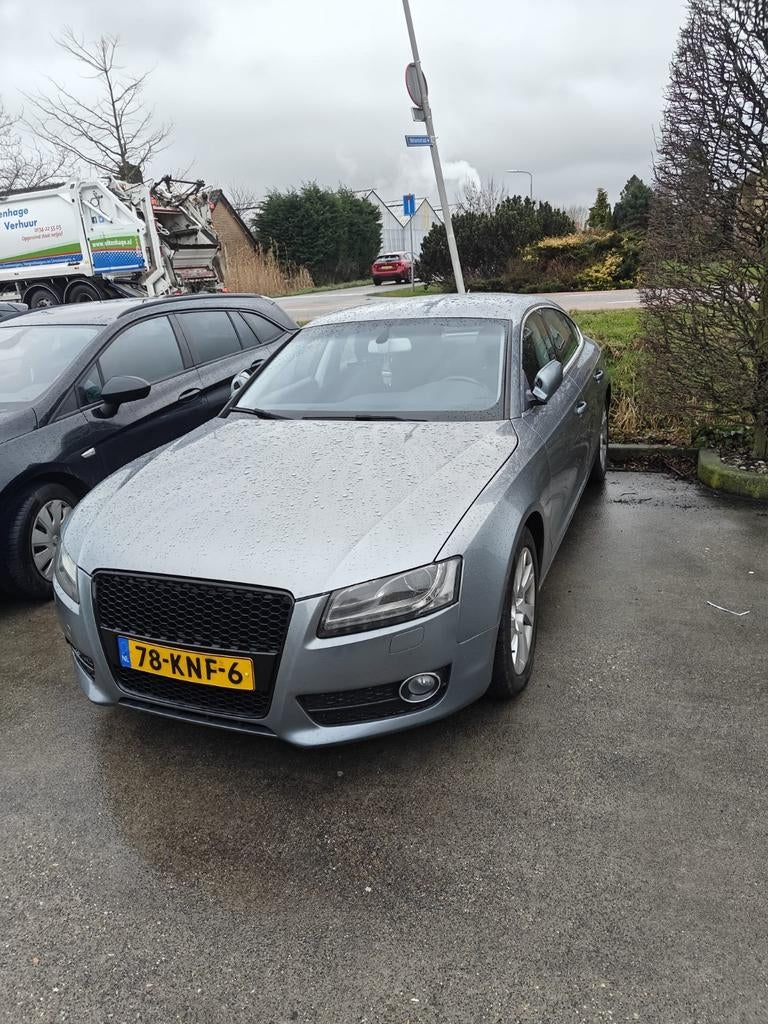 Audi A5 4 deurs, Auto's, Automaat, Stof, Zwart, Blauw