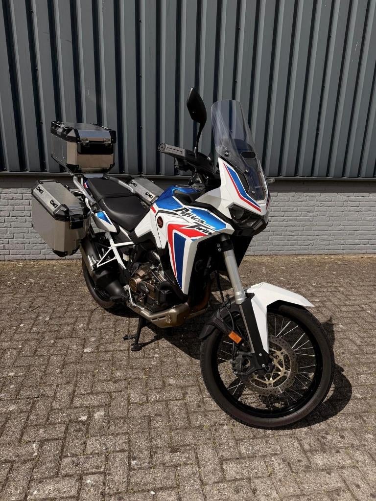 Honda CRF 1100 AFRICA TWIN 1100 DCT FULL Kofferset Alu., Traction Control, 2 cilinders, Motorrijbewijs A, Bedrijf