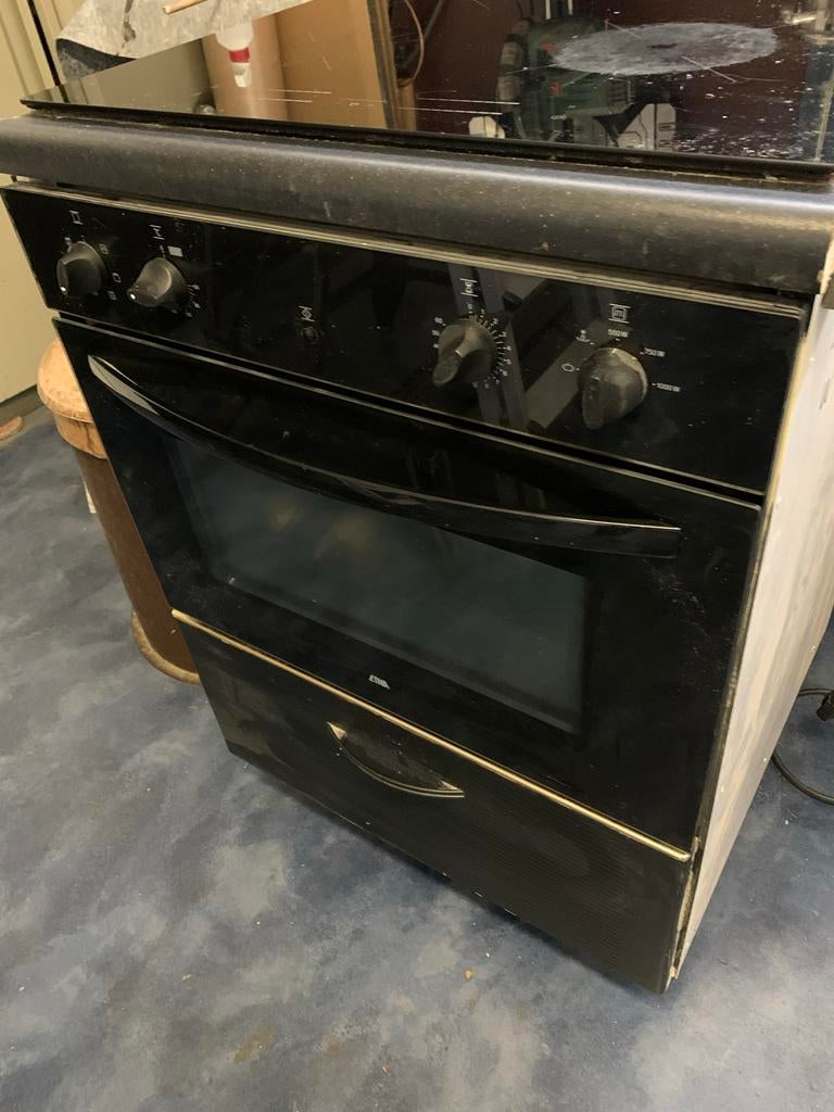 Etna Combi Magnetron Oven met Inductieplaat - Zwart, Witgoed en Apparatuur, Ovens, Gebruikt, Inbouw, Oven met grill, 60 cm of meer