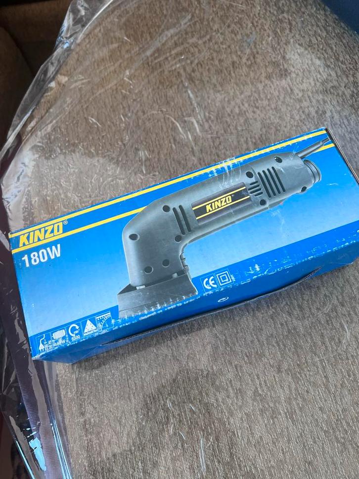 Kinzo 180W Vlakschuurmachine - Nieuw in doos, Doe-het-zelf en Verbouw, Gereedschap | Schuurmachines, Zo goed als nieuw, Vlakschuurmachine